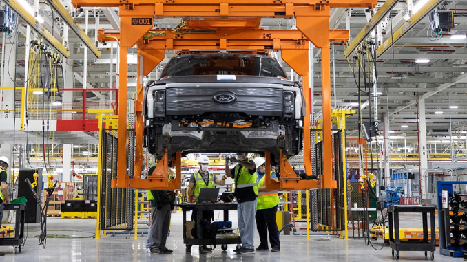 ford-suspende-producao-f150-eletrica