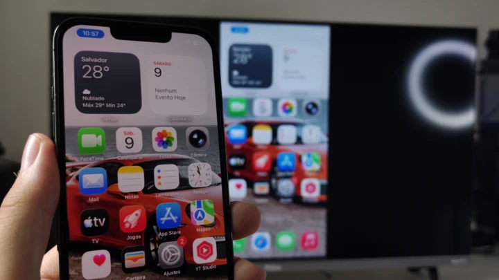 Como Espelhar a Tela do iPhone na Smart TV: Passo a Passo Completo (2026)