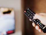 Conectar o celular na TV: MHL, Hub HDMI ou Wi-Fi? Qual a melhor opção?