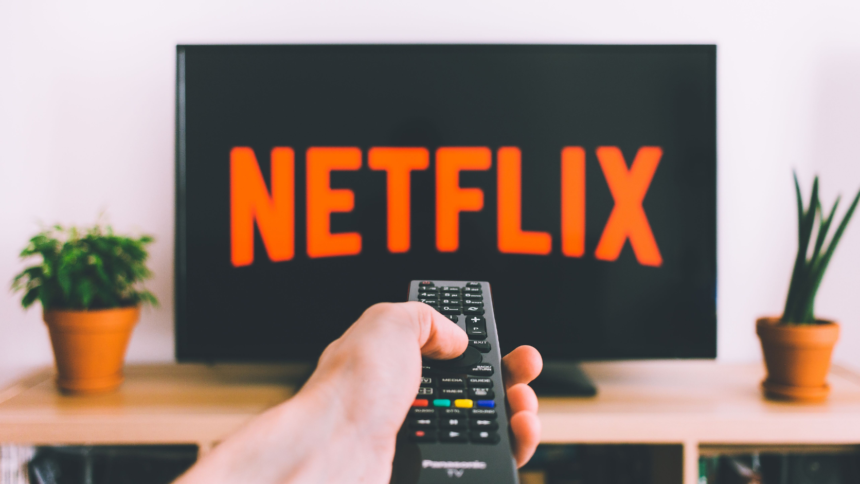 Dispositivo de streaming para conectar fone Bluetooth à TV