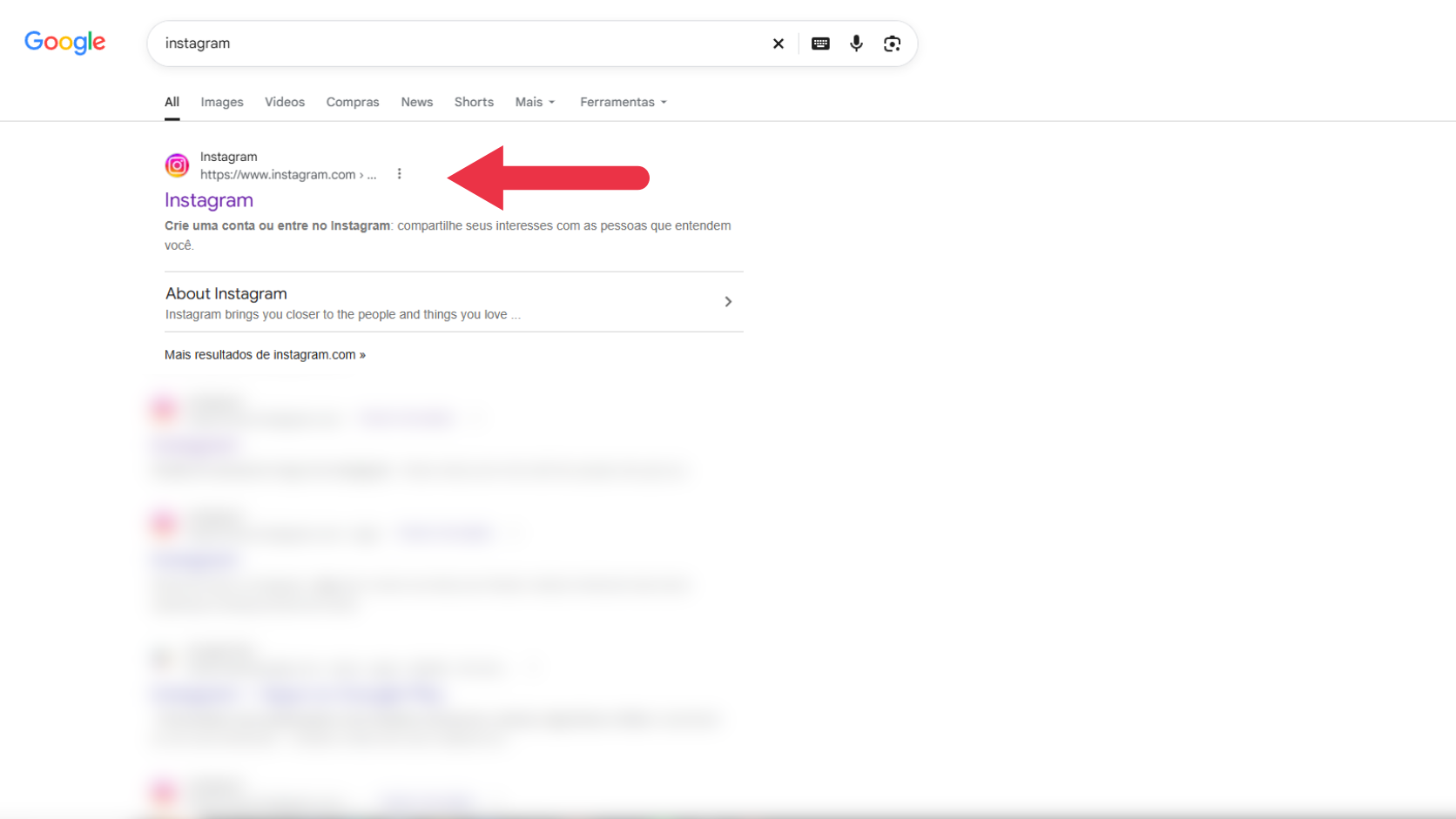 Tela inicial do site do Instagram no navegador do notebook com o feed aberto.